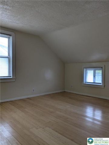 169 Main Street, Glendon Boro, PA 18042