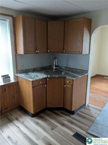 169 Main Street, Glendon Boro, PA 18042