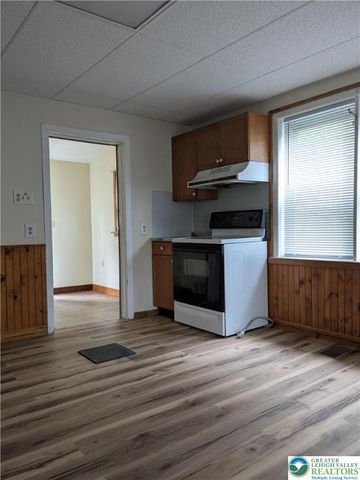 169 Main Street, Glendon Boro, PA 18042