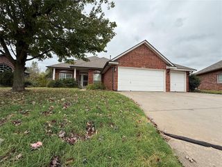 12533 S Youngs Place, Oklahoma City, OK 73170