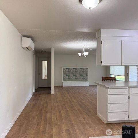 15807 Lawrence Place SE, Yelm, WA 98597