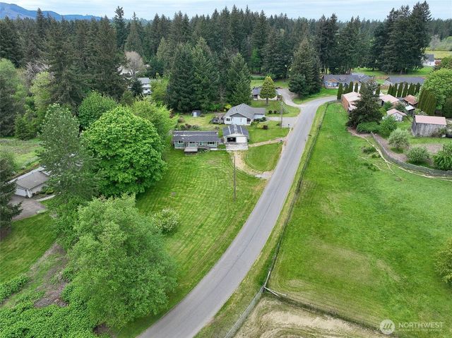15807 Lawrence Place SE, Yelm, WA 98597