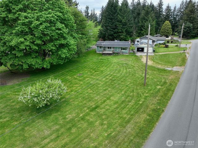 15807 Lawrence Place SE, Yelm, WA 98597