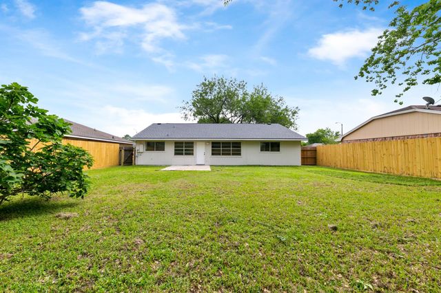 11831 Steamboat Springs Drive, Houston, TX 77067