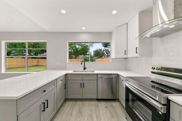11831 Steamboat Springs Drive, Houston, TX 77067