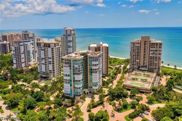 4255 Gulf Shore BLVD N 207, Naples, FL 34103