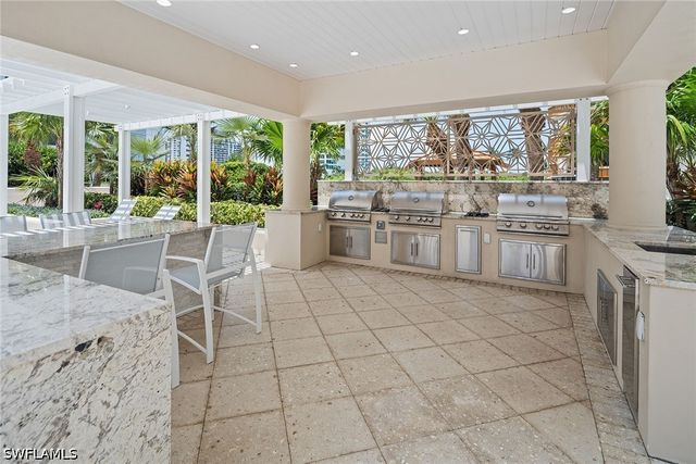 4255 Gulf Shore BLVD N 207, Naples, FL 34103