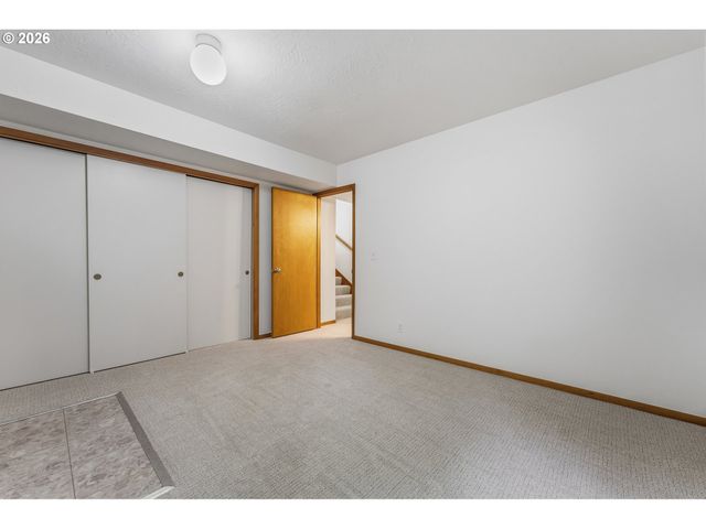 14485 RAINBOW Dr, Lake Oswego, OR 97035