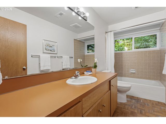 14485 RAINBOW Dr, Lake Oswego, OR 97035