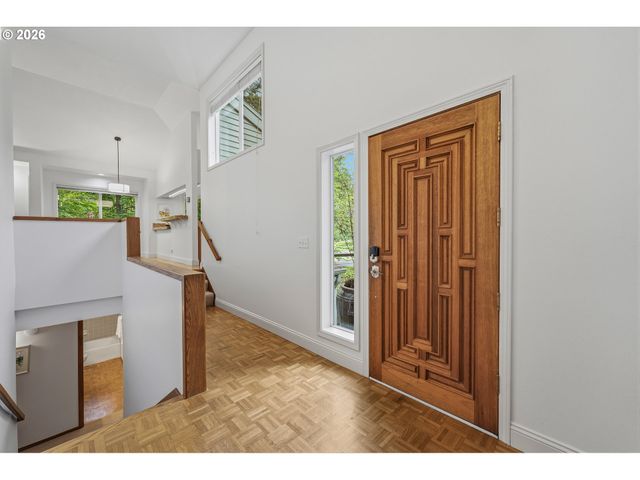 14485 RAINBOW Dr, Lake Oswego, OR 97035
