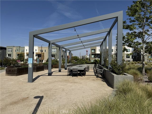 27474 Quiet View Place, Valencia, CA 91381