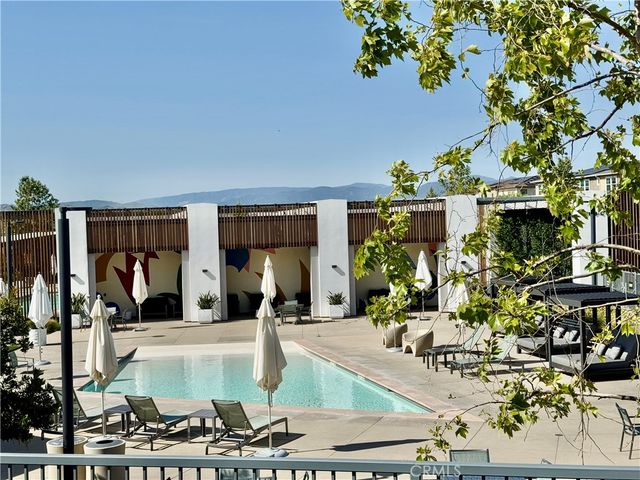 27474 Quiet View Place, Valencia, CA 91381