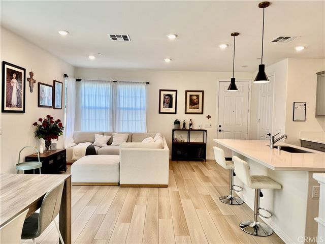 27474 Quiet View Place, Valencia, CA 91381