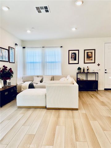 27474 Quiet View Place, Valencia, CA 91381