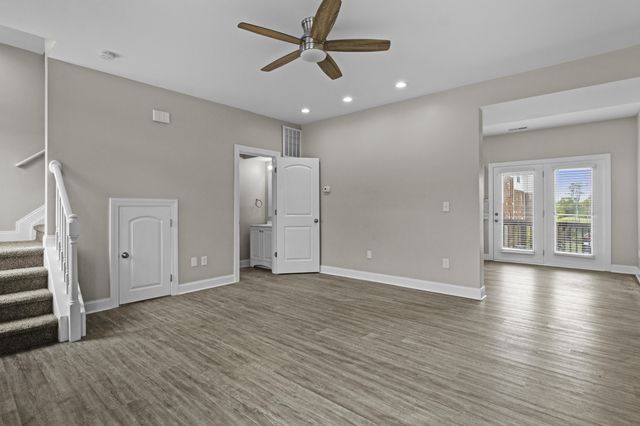 209 Old Todds Road 11102, Lexington, KY 40509