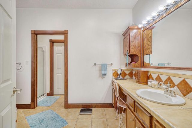 26 Woodland Hills Drive, Huntsville, TX 77320