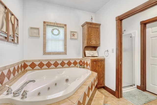 26 Woodland Hills Drive, Huntsville, TX 77320
