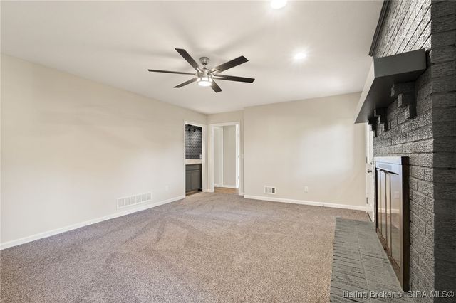 801 Acorn Lane, Jeffersonville, IN 47130