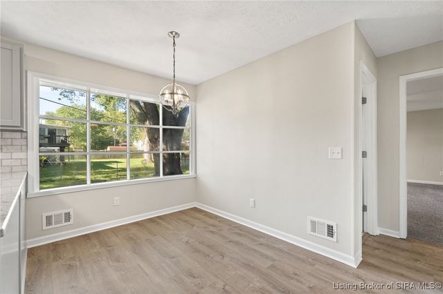 801 Acorn Lane, Jeffersonville, IN 47130