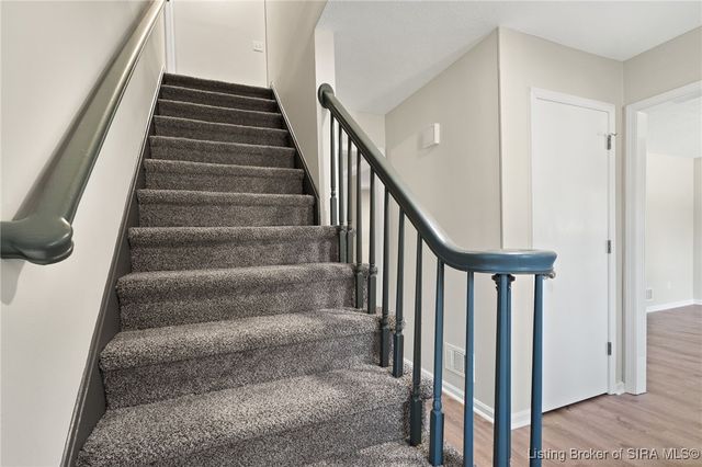 801 Acorn Lane, Jeffersonville, IN 47130