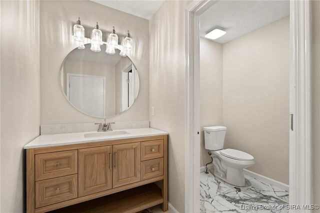 801 Acorn Lane, Jeffersonville, IN 47130