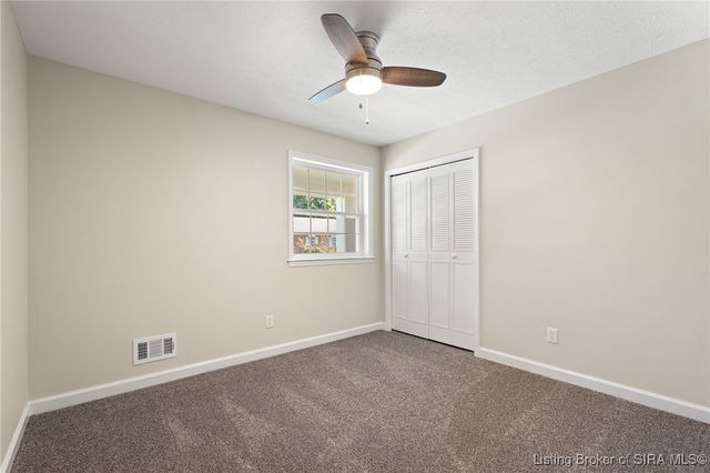 801 Acorn Lane, Jeffersonville, IN 47130