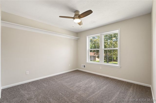 801 Acorn Lane, Jeffersonville, IN 47130