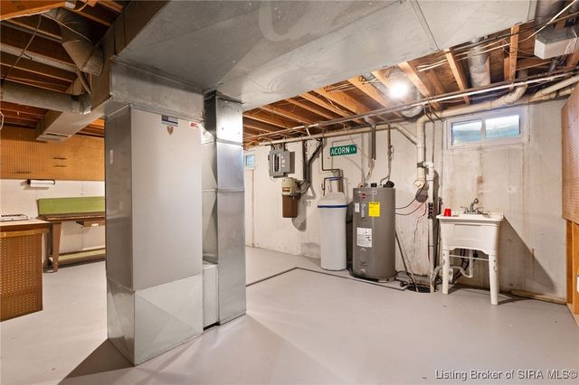 801 Acorn Lane, Jeffersonville, IN 47130