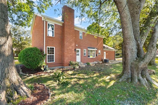 801 Acorn Lane, Jeffersonville, IN 47130