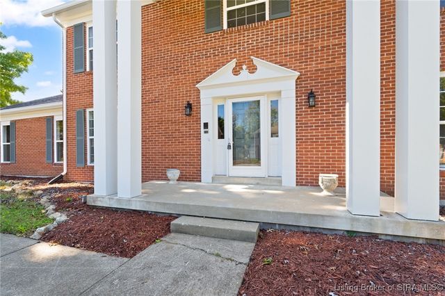 801 Acorn Lane, Jeffersonville, IN 47130