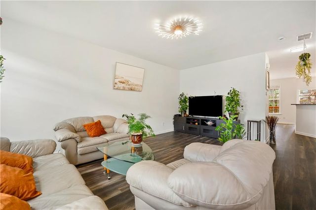 3669 Chattahoochee Summit SE Drive 17, Atlanta, GA 30339