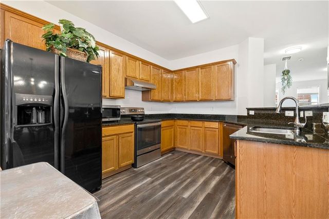 3669 Chattahoochee Summit SE Drive 17, Atlanta, GA 30339