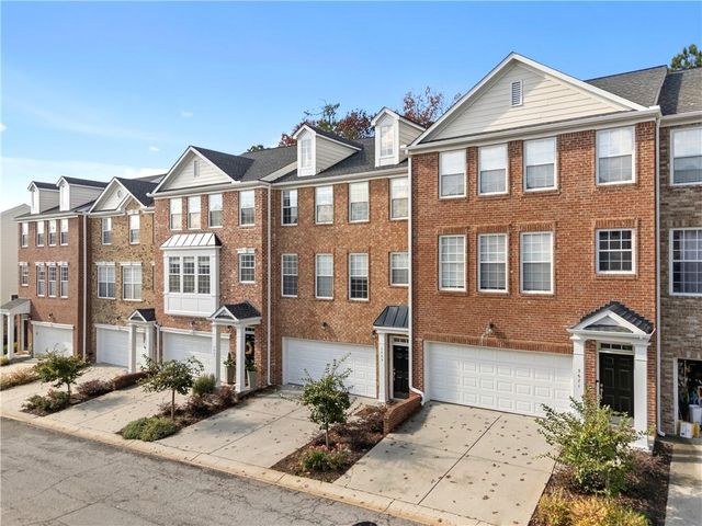 3669 Chattahoochee Summit SE Drive 17, Atlanta, GA 30339