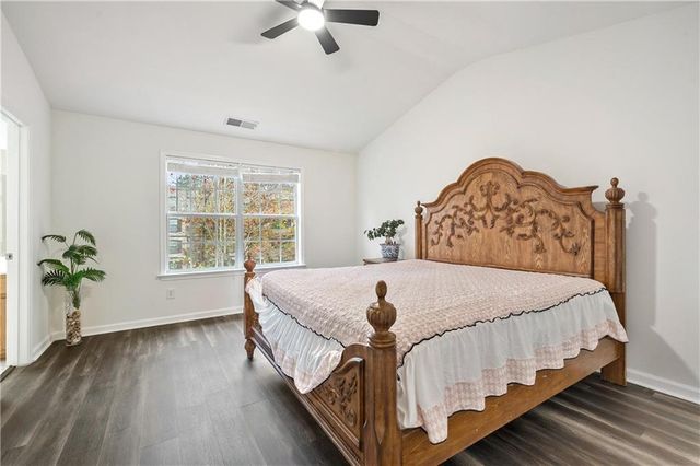 3669 Chattahoochee Summit SE Drive 17, Atlanta, GA 30339