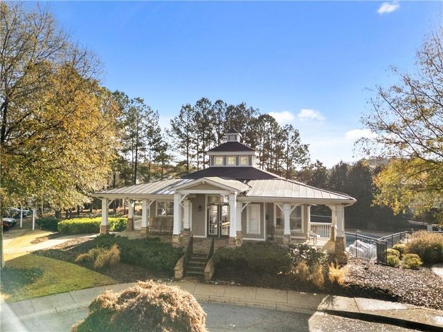 3669 Chattahoochee Summit SE Drive 17, Atlanta, GA 30339