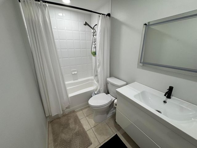 616 CLEARWATER PARK Road 805, West Palm Beach, FL 33401