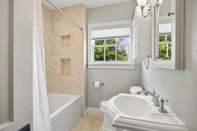 509 Gale Street, Houston, TX 77009