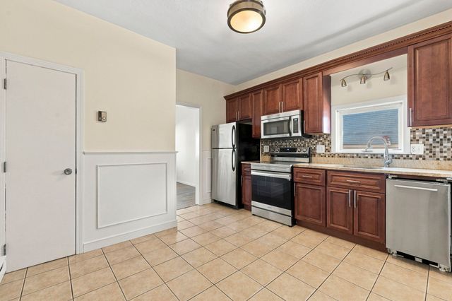 370 Bunker Hill St 2, Boston, MA 02129