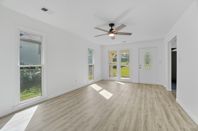 15 Patricia Drive, Franklin, OH 45005