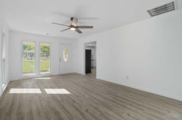 15 Patricia Drive, Franklin, OH 45005