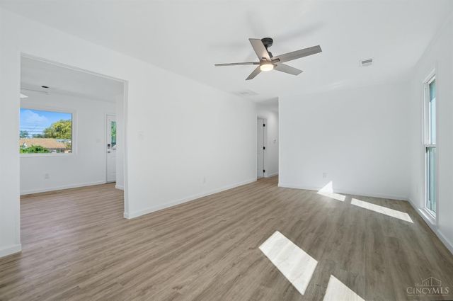 15 Patricia Drive, Franklin, OH 45005