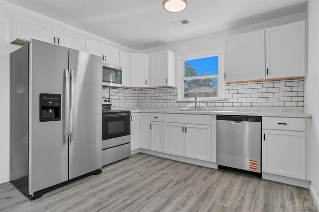 15 Patricia Drive, Franklin, OH 45005