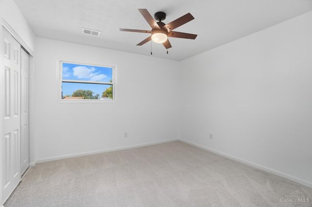 15 Patricia Drive, Franklin, OH 45005