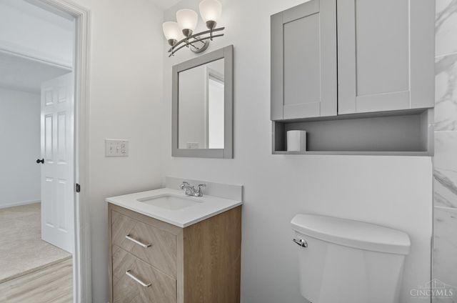 15 Patricia Drive, Franklin, OH 45005