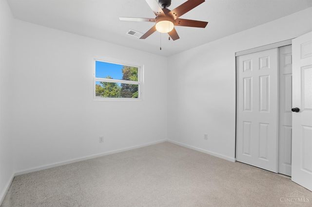 15 Patricia Drive, Franklin, OH 45005