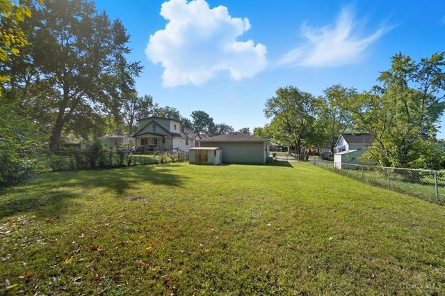 15 Patricia Drive, Franklin, OH 45005