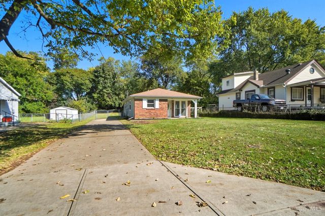 15 Patricia Drive, Franklin, OH 45005