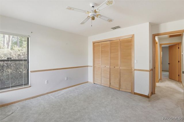 9436 W Edgar Earl Loop, Crystal River, FL 34428