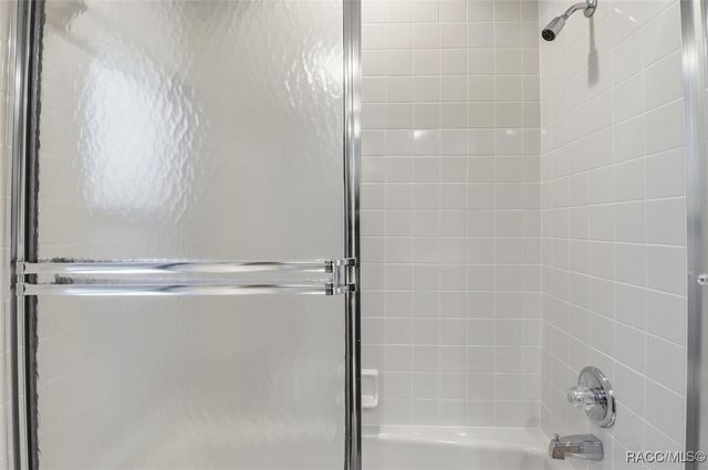 9436 W Edgar Earl Loop, Crystal River, FL 34428