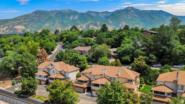 5822 S CLUB VIEW LANE LN, South Ogden, UT 84405